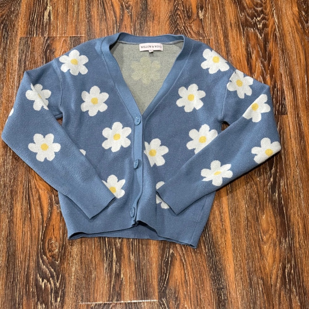 Willow & Wind Size S Blue Daisy Floral Button Front V-Neck Knit Cardigan Sweater